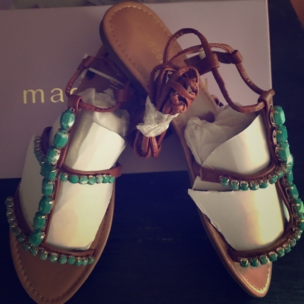 NWB Madden Girl Jeweled Ankle Strap Sandals 81/2
